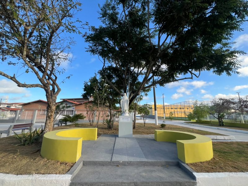 Monumento da Praça das Mães