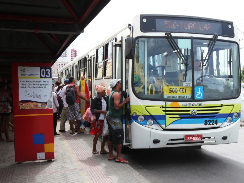 População aprova renovação da frota de ônibus - Prefeitura de Aracaju
