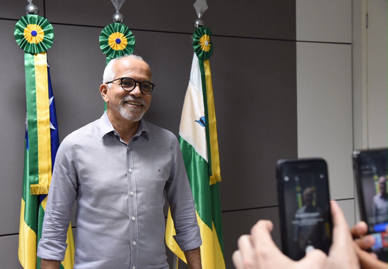 Prefeitura pagará segunda parcela do 13º aos servidores dia 16 e salário de  dezembro na véspera de Natal, 24 - Prefeitura de Aracaju